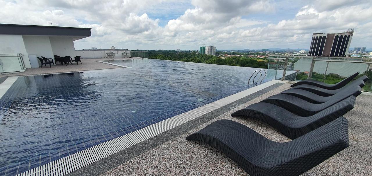 Kozi Square New Sgh Cozy Home 8A Kuching Exteriör bild